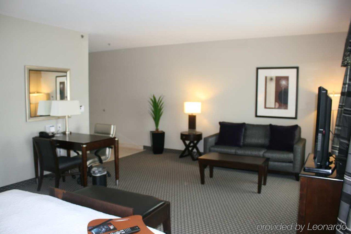 Hampton Inn & Suites Chicago Southland-Matteson Room photo